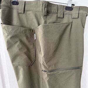 Duluth Trading Co Olive Green Cargo Pants
